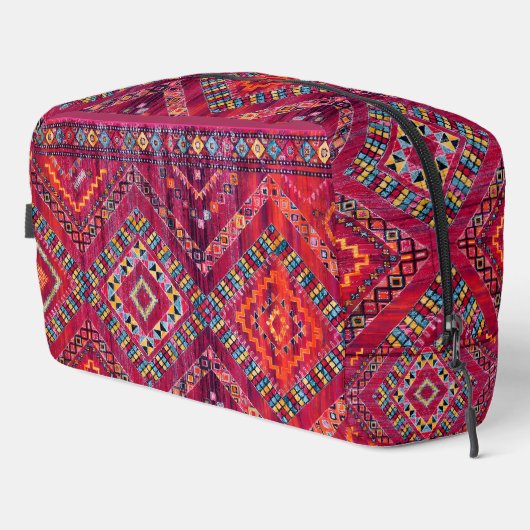 Blush Bazaar: Rosa marokkanisches Erbe Elegante Waschbeutel (Rechte Ecke)