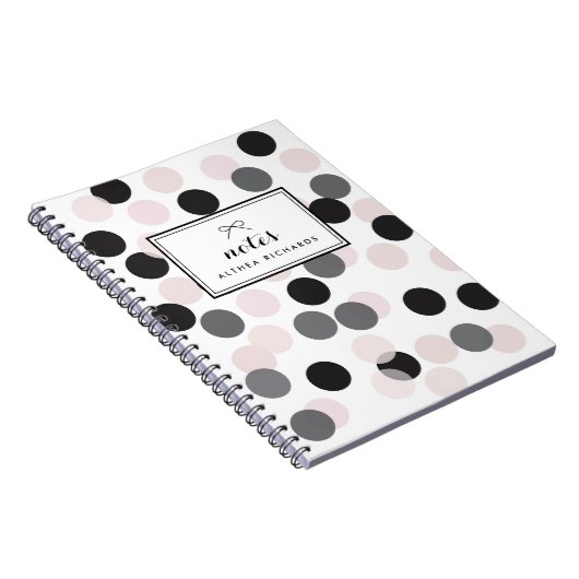 Blush & Black Confetti Dots Muster Personalisiert Notizblock (Rechte Seite)