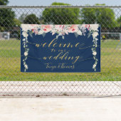 Blush Blooms Extravagante Gold-Kalligrafie Willkom Banner (Insitu)