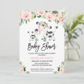 Blush Bloral Kuh und Calf Baby Dusche Einladung (Stehend Vorderseite)