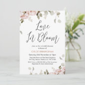 Blush Bloral Liebe im Brautparty Blüten Einladung (Stehend Vorderseite)