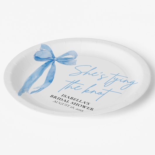 Blush Blue Bow Sie bindet das Brautparty des Knote Pappteller (Schrägansicht)