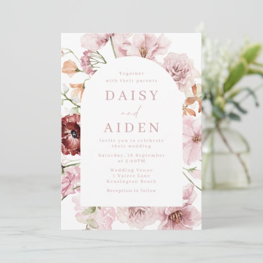 Blush Blumenstrauch Einladung (Stehend Vorderseite)