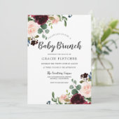 Blush & Burgundy Blume Babydusche Brunch Einladung (Stehend Vorderseite)