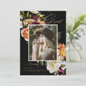 Blush Burgundy Dark Moody Blume Abschluss Ankündigung (Stehend Vorderseite)