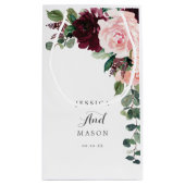 Blush Burgundy Hotel Wedding Gift Bag Kleine Geschenktüte (Rückseite)