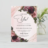 Blush burgundy maul Blume gold sie sagte ja Einladung (Stehend Vorderseite)