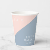 Blush Dusty Blue Moderne elegante Monogram Wedding Pappbecher (Vorderseite)