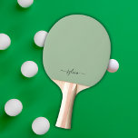 Blush Dusty Green Modern Girly Monogram Name Tischtennis Schläger<br><div class="desc">Blush Dusty Green Moderne Girly Monogram Name Ping Pong Paddle. Ein elegantes Geschenk für einen süßen 16 Geburtstag,  Hochzeit,  Brautparty,  Jubiläum,  Babydusche oder Junggeselinnen-Abschied Geschenk für jemanden,  der Lieben glamourösen Luxus und schicke Stile. Es ist ein lustiges Geburtstagsgeschenk für sie.</div>