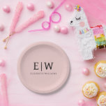 Blush Dusty Pink Girly Script Monogram Name Modern Pappteller<br><div class="desc">Blush Dusty Pink Monogram Fügen Sie Ihren eigenen Namen Script Party Teller. Das macht den perfekten 16 Geburtstag,  Hochzeit,  Brautparty,  Jubiläum,  Babydusche oder Junggeselinnen-Abschied Geschenk für jemanden,  der Lieben glamourösen Luxus und schicke Stile.</div>