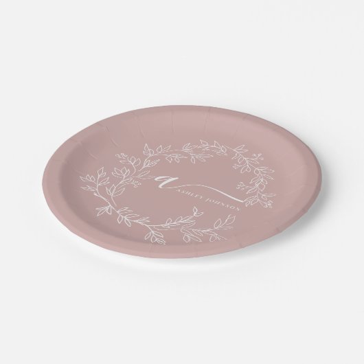 Blush Dusty Pink Girly Script Monogram Name Modern Pappteller (Schrägansicht)