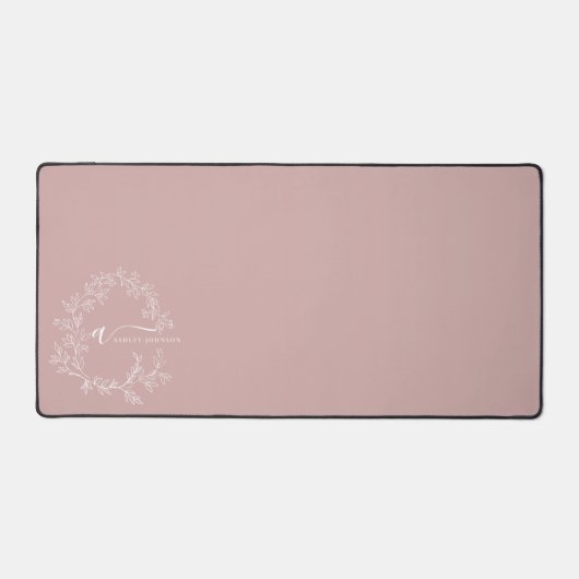 Blush Dusty Pink Girly Script Monogram Name Modern Schreibtischunterlage (Vorderseite)