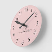 Blush Dusty Pink Modern Script Girl Monogram Name Runde Wanduhr (Winkel)