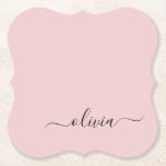 Blush Dusty Pink Modern Script Girl Monogram Name Untersetzer<br><div class="desc">Pinsel Dusty Pink einfache Script Monogram Name Paper Untersetzer. Dies macht den perfekten Abschluss,  Geburtstag,  Hochzeit,  Brautparty,  Jubiläum,  Babydusche oder Junggeselinnen-Abschied Geschenk für jemanden,  die Lieben glamourösen Luxus und schicke Stile.</div>