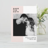 Blush-Farbblock mit modernem Typografie-Foto Save The Date (Stehend Vorderseite)