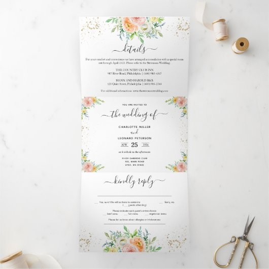 Blush Floral and gold Wedding Dreifach Gefaltete Einladung (Innenseite)