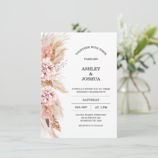 Blush Floral Boho Pampas Grass Einladung Hochzeit (Stehend Vorderseite)