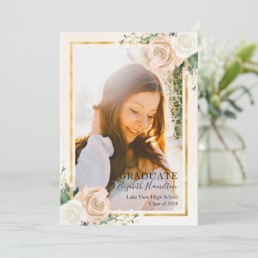 Blush Floral & Foil Gold Abschluss Ankündigung (Stehend Vorderseite)