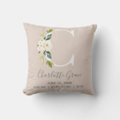 Blush Floral Letter C Monogram Baby Birth Stats Kissen (Vorderseite)