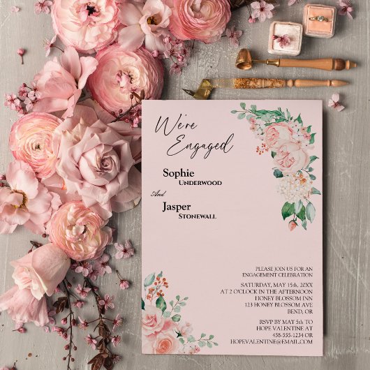 Blush Floral Pink Wir sind Verlobt Einladung