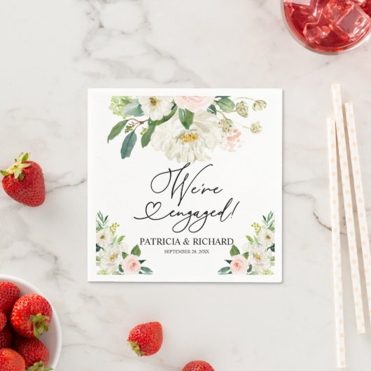 Blush Floral Wir sind Verlobte Engagement Party Serviette (Beispiel)