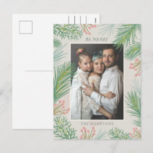 Blush Forest Pine Holly Berry Foto Feiertagspostkarte