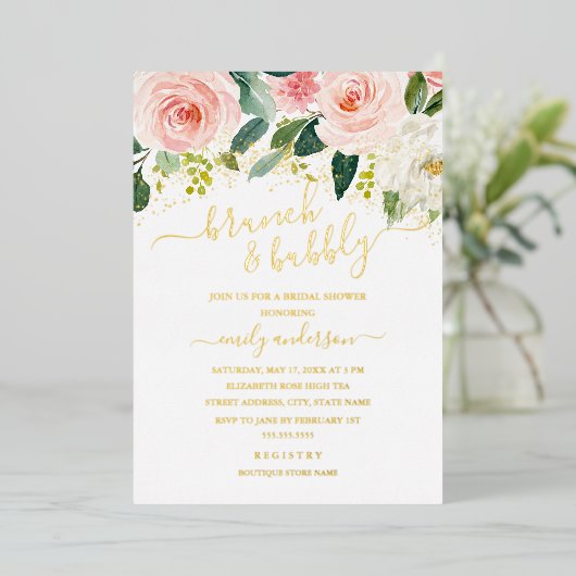 Blush Gold Blumenbrunch und Brautparty Folieneinladung (Stehend vorne)