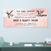 Blush & Gold Whiskschere Friseursalon Wiedereröffn Banner (Messe)