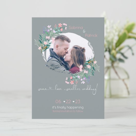 Blush-Grey Bloral Paint Stroke Frame Save The Date (Stehend Vorderseite)