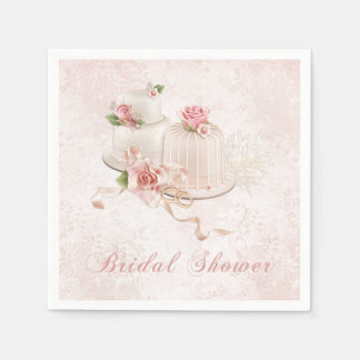 Blush Hochzeitstorten mit Rose Serviette