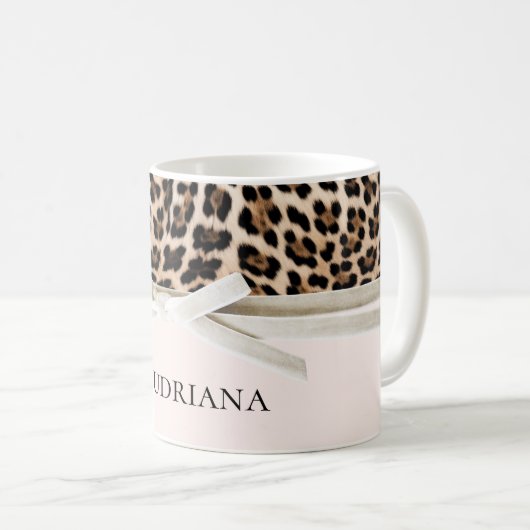 Blush Leopard White Bow Kaffeetasse (VorderseiteRechts)
