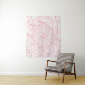 Blush Light Pink Mandala mit floralem Muster Wandteppich (Beispiel)