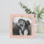 Blush Modern Foto Gold Hearts Wedding Einladung (Stehend Vorderseite)