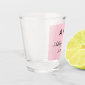 Blush Moderne Personalisierte Hochzeitsempfehlung Schnapsglas (Links)