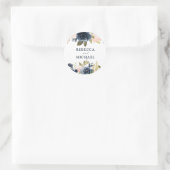 Blush & Navy Blume Hochzeit oder Engagement Party Runder Aufkleber (Tasche)