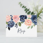 Blush & Navy Wasserfarbenblütenhochzeit RSVP Karte (Stehend Vorderseite)