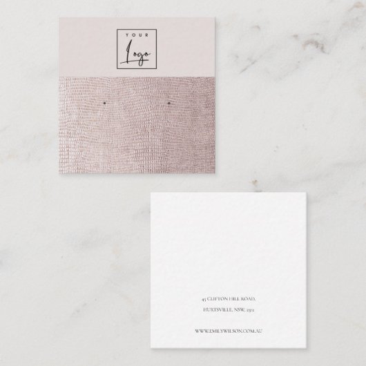 Blush Pearl Leather Texture Stuck Earring Display Quadratische Visitenkarte (Vorne/Hinten)