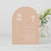 Blush Pink Arched Christening Einladung (Stehend Vorderseite)