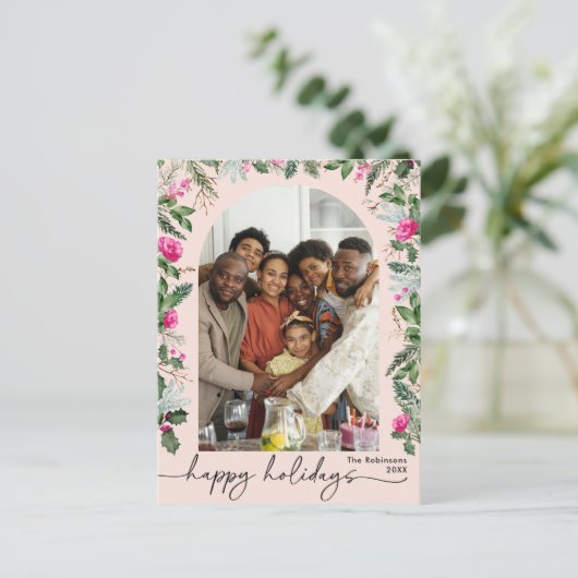 Blush Pink Berries Grüne Arch Happy Holidays Postkarte (Stehend Vorderseite)