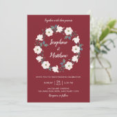 Blush Pink Bloral Wreath Bugundy Wedding Einladung (Stehend Vorderseite)