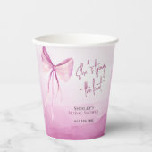 Blush Pink Bow Sie bindet das Brautparty des Knote Pappbecher (Vorderseite)