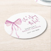 Blush Pink Bow Sie bindet das Brautparty des Knote Runder Pappuntersetzer (Angewinkelt)