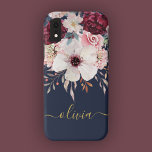 Blush Pink Burgundy Gold Floral iPhone Case<br><div class="desc">Fügen Sie Ihren Namen in elegantem Gold handgeschriebene Schrift zu diesem modernen rot-rosa und bordeauxrot floralen Handy Gehäuse. Ein wunderschöner Blumenkoffer,  der ein perfektes Geschenk für sich und Freunde macht.</div>