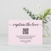 Blush Pink Capture the Liebe QR Code Hochzeitskode Begleitkarte (Stehend Vorderseite)