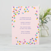 Blush Pink Colorful Confetti Girl's Birthday Einladung (Stehend Vorderseite)