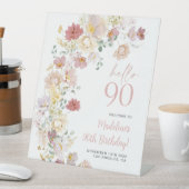 Blush Pink Floral 90. Geburtstag Willkommen Sockelschild (In Situ)