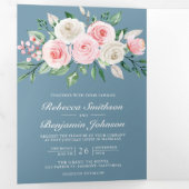 Blush Pink Floral Dusty Blue QR Code Hochzeit Dreifach Gefaltete Einladung (Innen Erste Seite)
