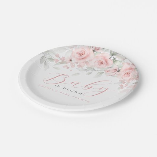 Blush Pink Floral Girl Baby in Bloom Pappteller (Schrägansicht)