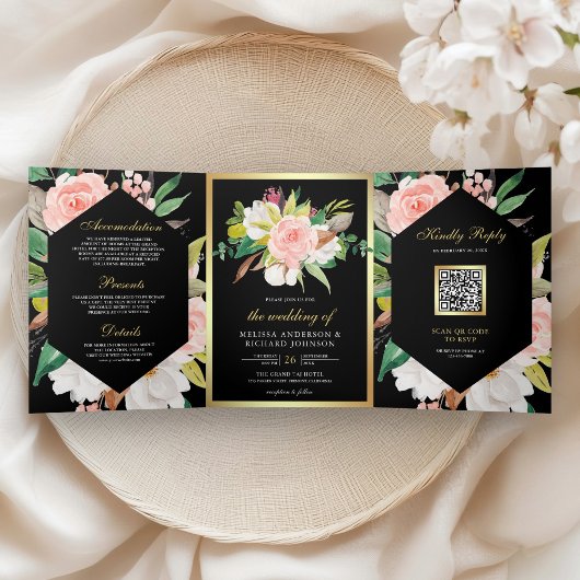 Blush Pink Floral Gold QR Code Black Wedding Dreifach Gefaltete Einladung