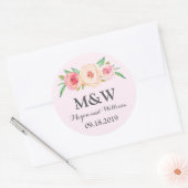 Blush Pink Floral Monogram Wedding Runder Aufkleber (Umschlag)